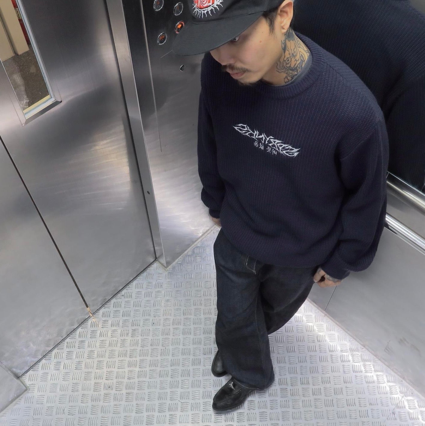 SPRYNKS NAVY BLUE KNIT SWEATER LIMITED EDITION
