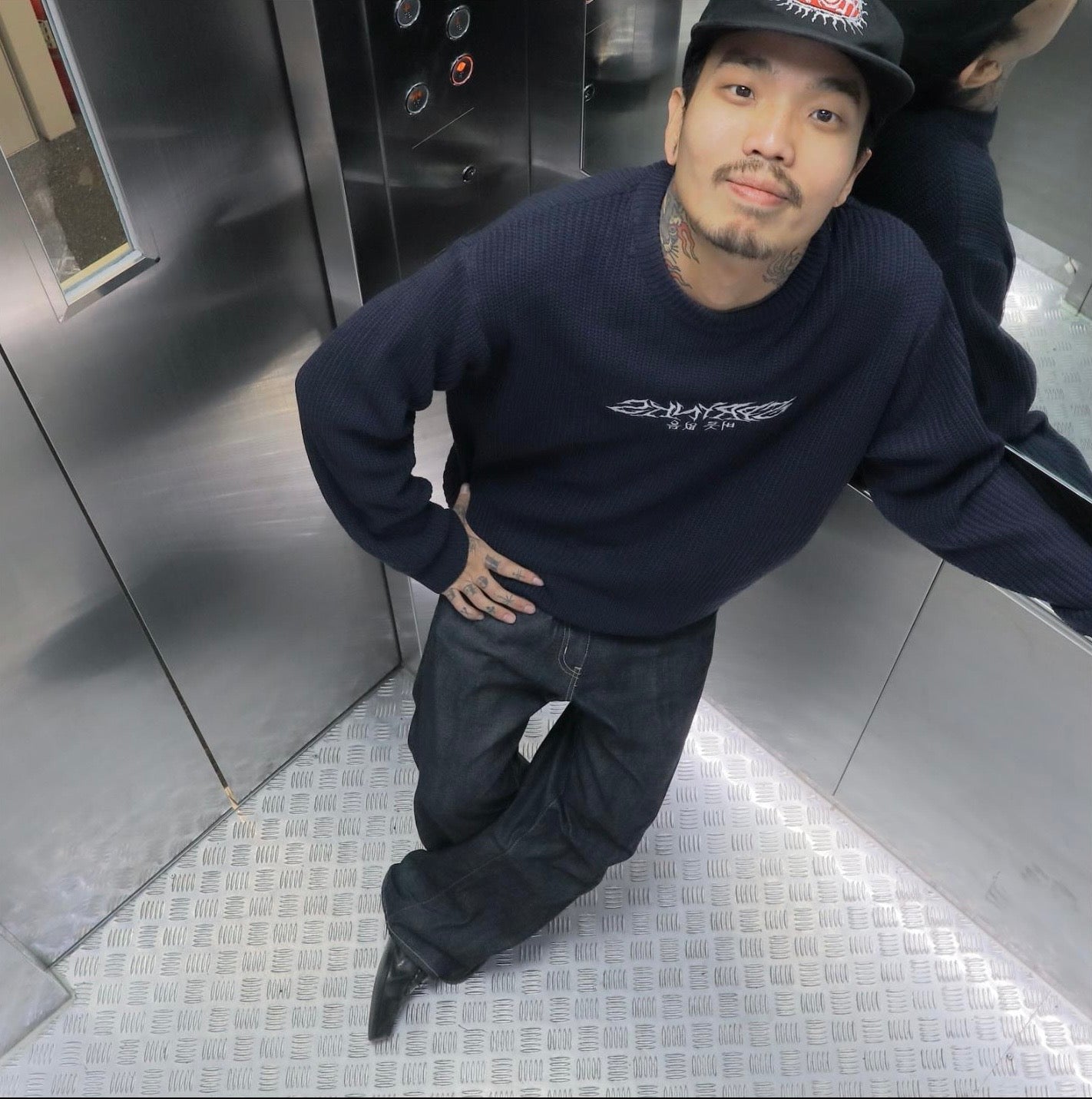 SPRYNKS NAVY BLUE KNIT SWEATER LIMITED EDITION